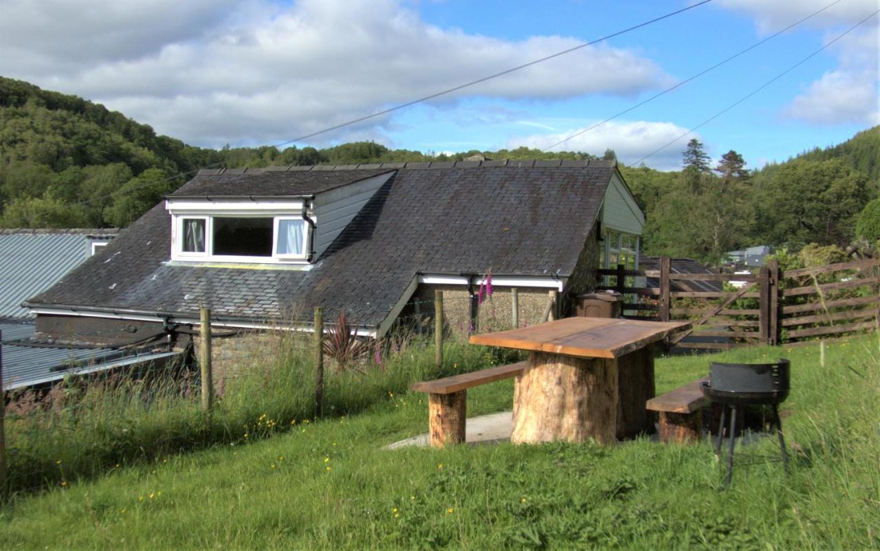 Abergwynant Farm Glamping & Apartments Dolgellau Exterior photo