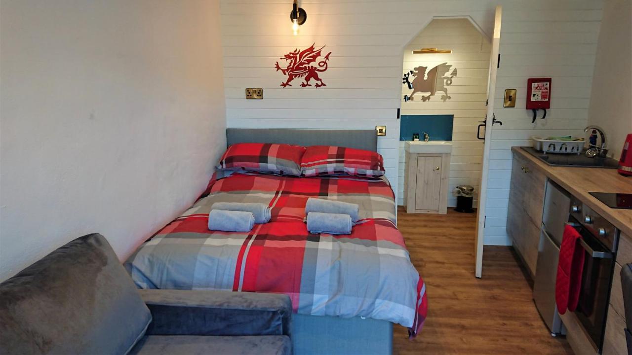Abergwynant Farm Glamping & Apartments Dolgellau Exterior photo