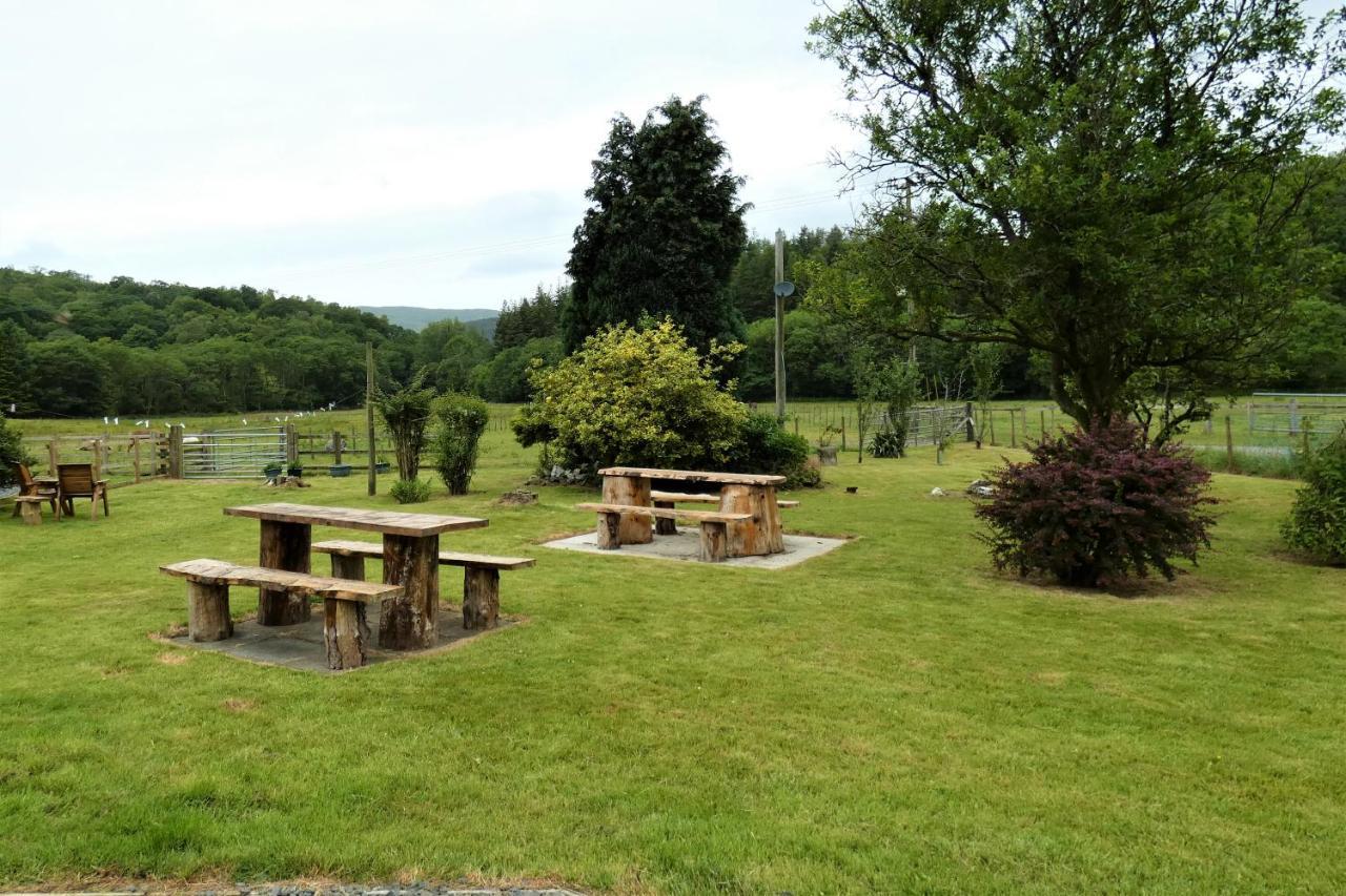 Abergwynant Farm Glamping & Apartments Dolgellau Exterior photo